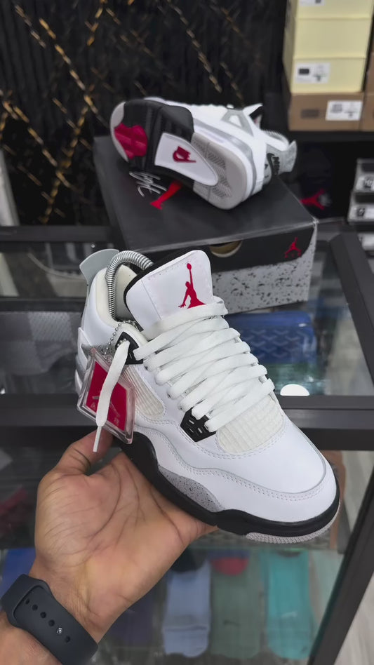 Air Jordan 4 Retro "White Cement" 🐼