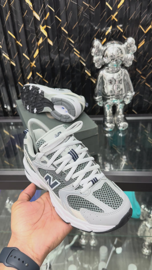 New Balance 530 👽