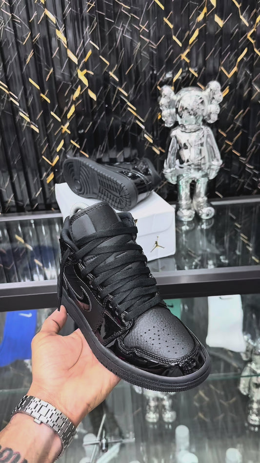 Air Jordan HT  1 🕷️