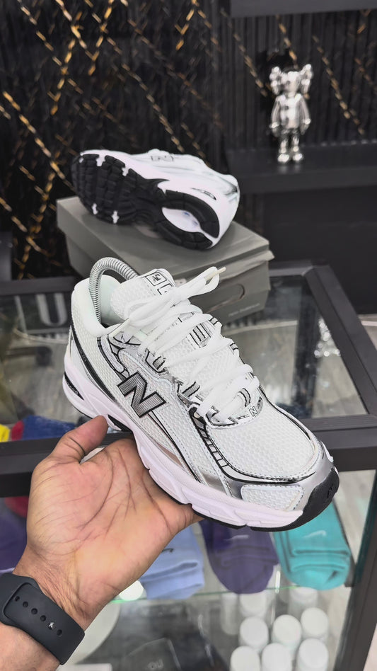 New Balance 740 🪙