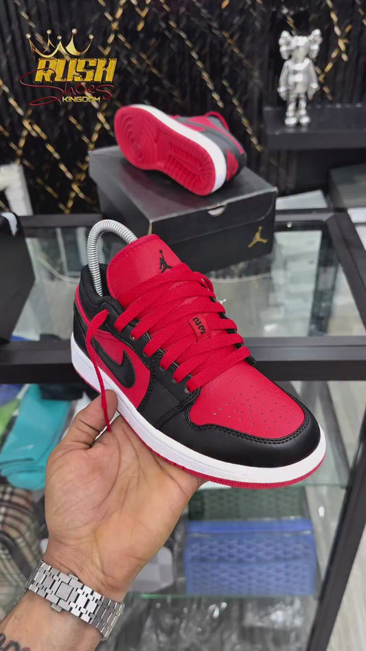 Air Jordan 1 Low 🎸