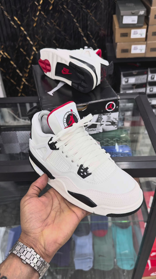 Air Jordan 4 Retro "Flight Club" 🥡