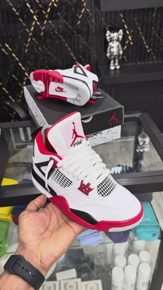 Air Jordan 4 🎸